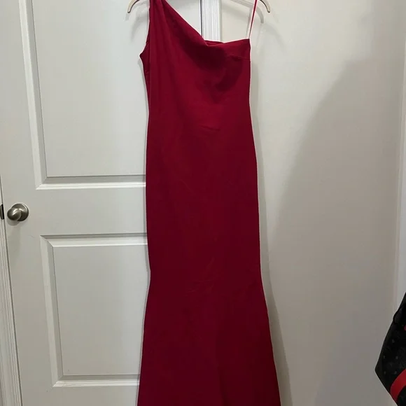 La Petite Robe Di Chiara Boni Red Bow Shoulder Gown Size 48 IT